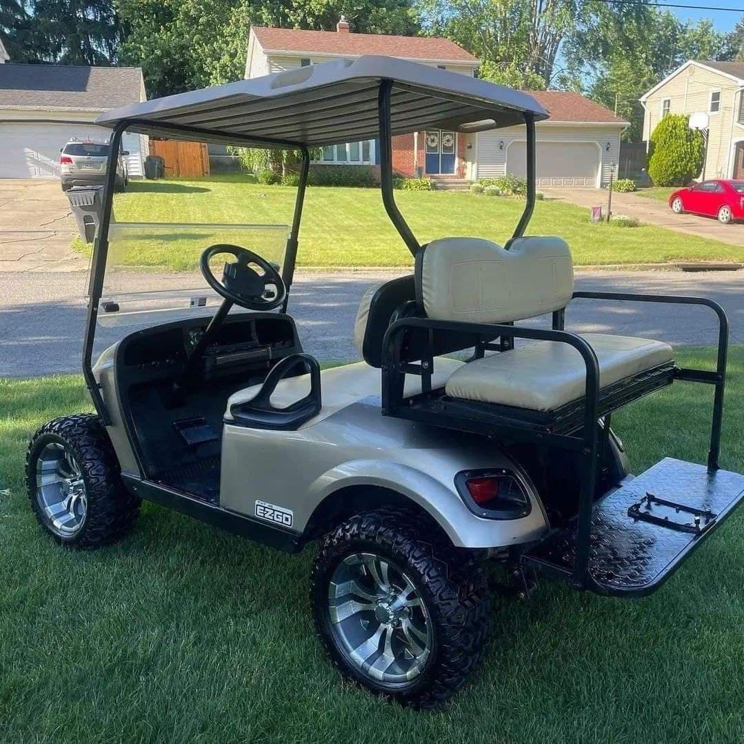 EZGO TXT- 48V Electric  Golf Cart.