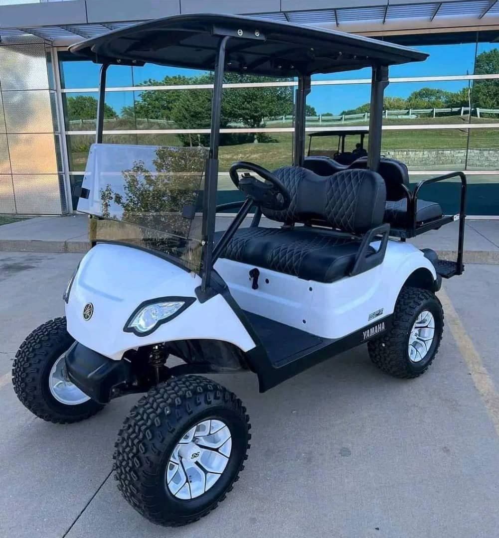 Yamaha Drive2 EFI Gas Golf Cart